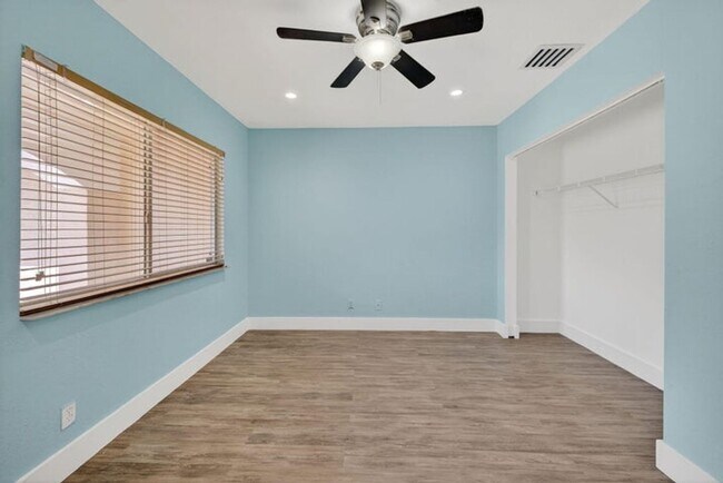 Building Photo - 3239 NW 44th St