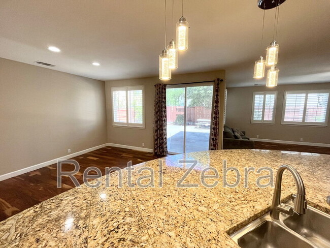 Building Photo - 1221 CAVALAIRE Ct