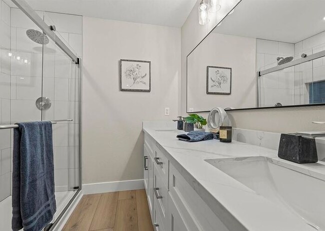 Building Photo - Get ready to fall head over heels for your...