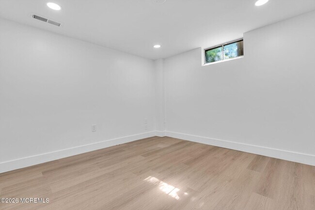Building Photo - 138 N Cooks Bridge Rd
