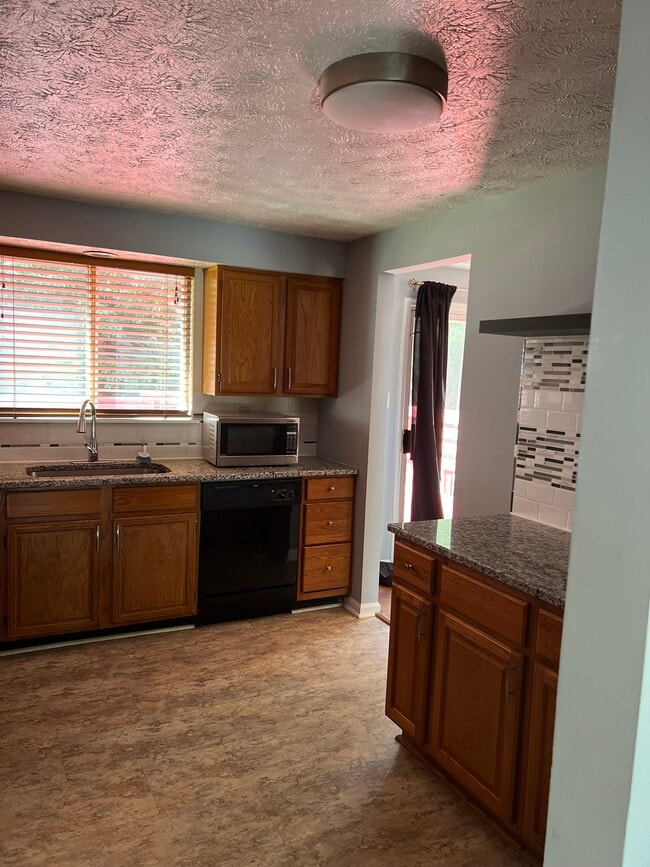 Building Photo - 13514 Steeplechase Dr