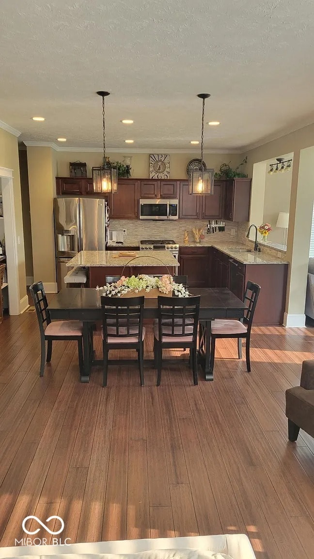 Building Photo - 3324 Streamside Dr