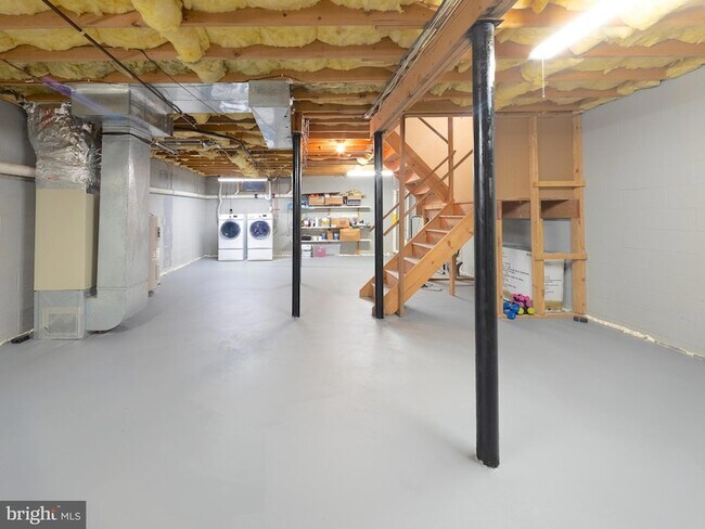 Building Photo - 7 Ingham Way