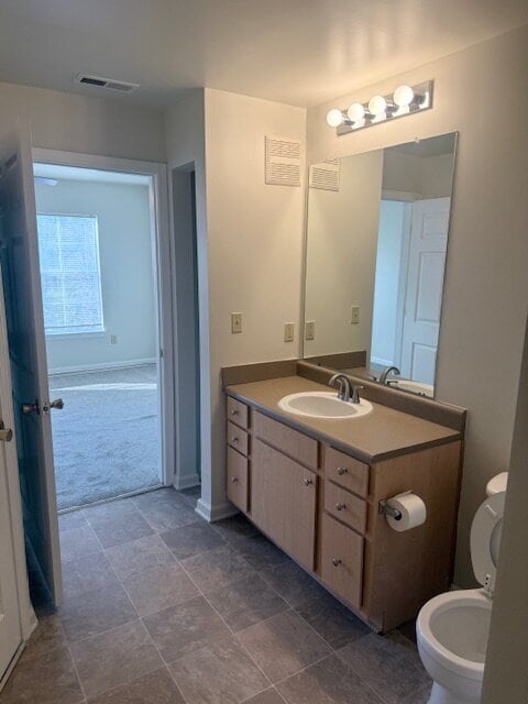 Building Photo - Beautiful Spacious Condo in Midlothian ready for move in!