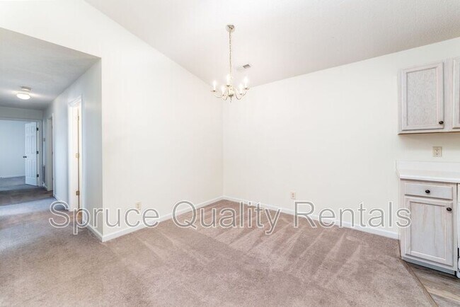 Building Photo - 7143 W Friendly Ave