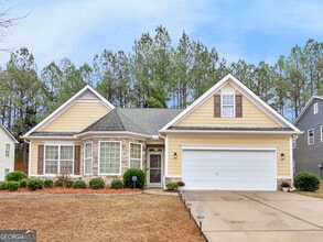 Building Photo - 353 Southgate Dr