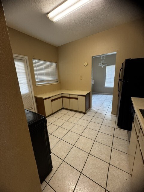 Building Photo - 8310 Wild Rose St