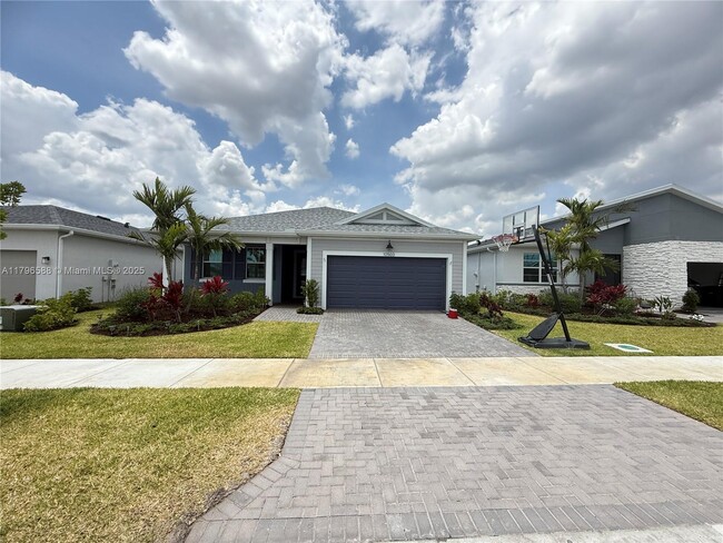 Building Photo - 10503 SW Orana Dr