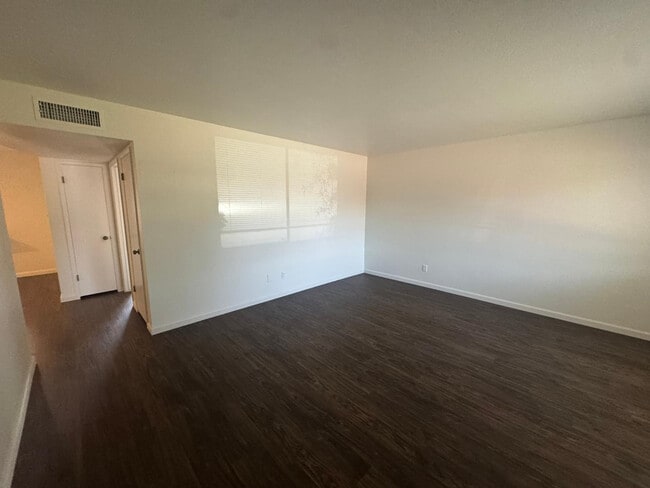 Building Photo - 8216 E Keim Dr