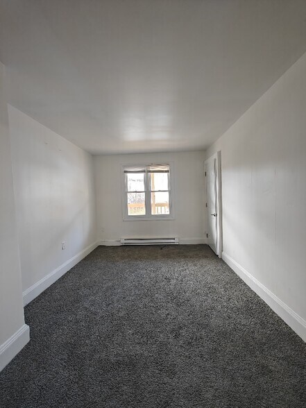 Building Photo - 197 Roosevelt St