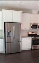 Building Photo - 2805 Macbeth Ln