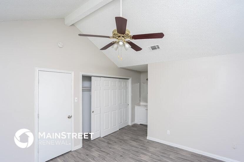 Building Photo - 7212 Blackthorn Dr