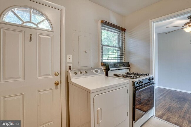 Building Photo - 7713 Lunceford Ln