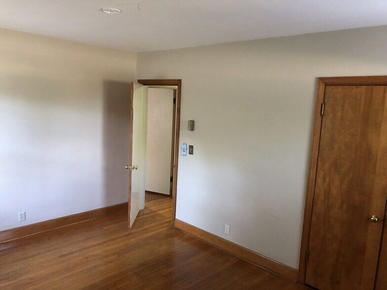 Building Photo - 1619 Jones Blvd