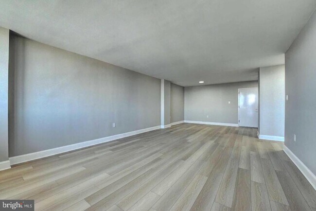 Building Photo - 801 N Pitt St