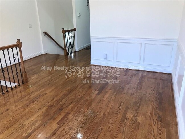 Building Photo - 2673 Rivers Edge Dr NE