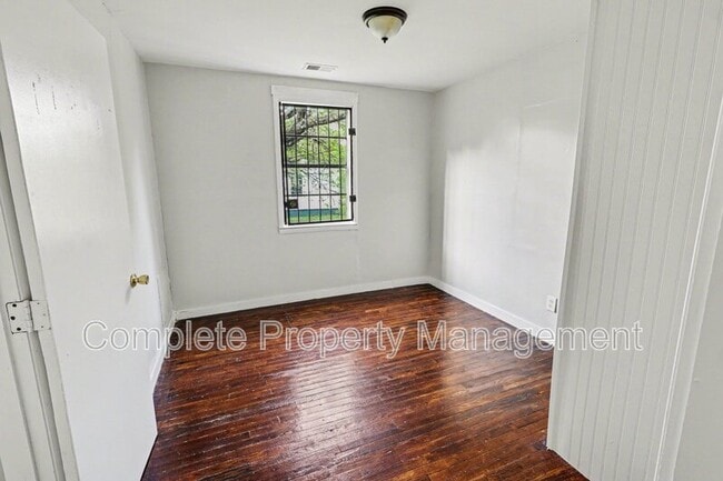 Building Photo - 6025 Ivy St