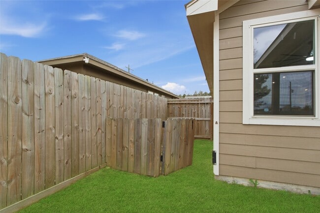 Building Photo - 170 Rd 51022