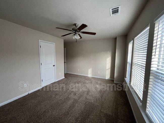 Building Photo - 1301 Joiner Cir