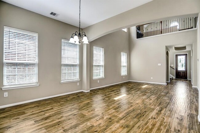 Building Photo - 9238 Solvista Pass Ln