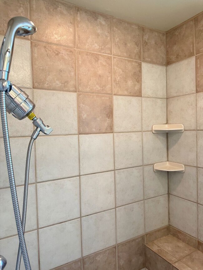 Building Photo - 9106 Rockcrest Cir