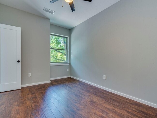 Building Photo - 3709 Grayson Ln