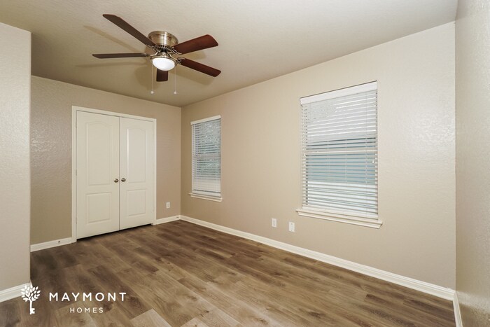 Building Photo - 132 Running Brook