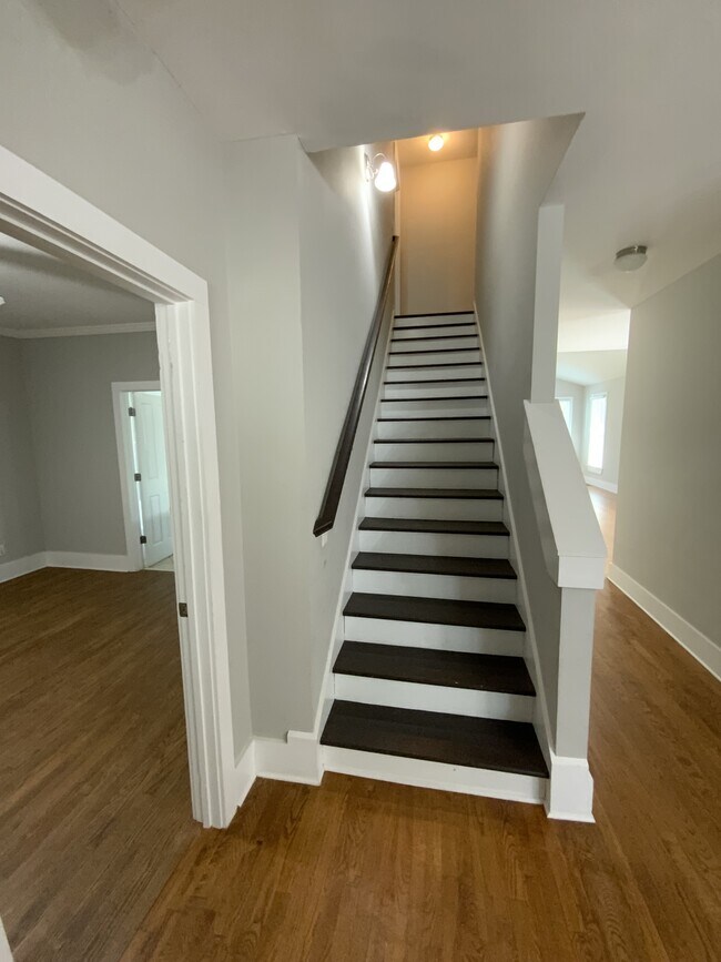 Building Photo - 1641 Carriage Ridge Dr