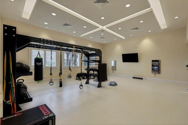 Building Photo - 15716 Barefoot Beach Dr