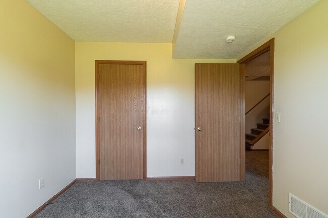 Building Photo - 2231-2237 SW 19