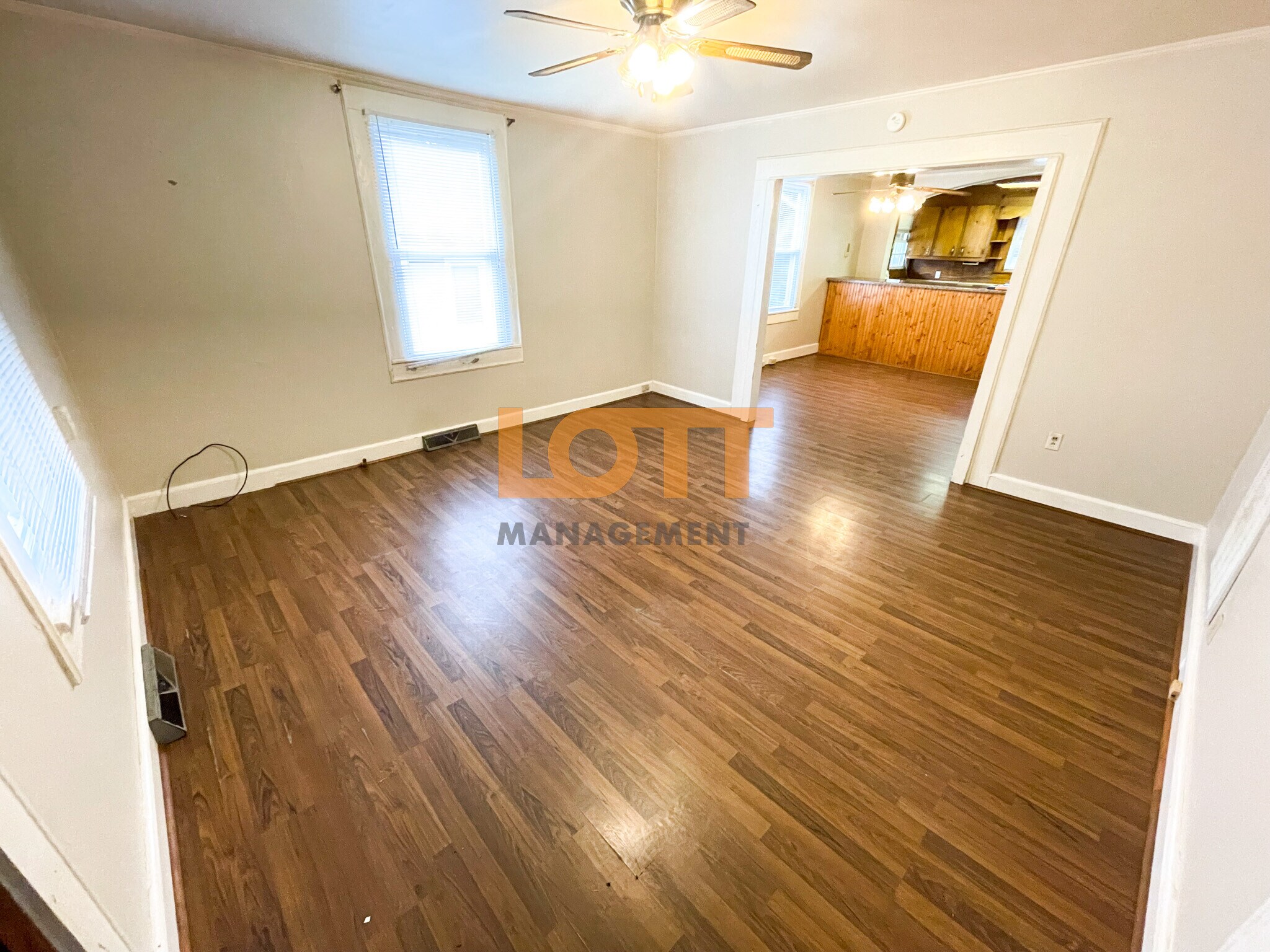 Building Photo - 294 Werts St