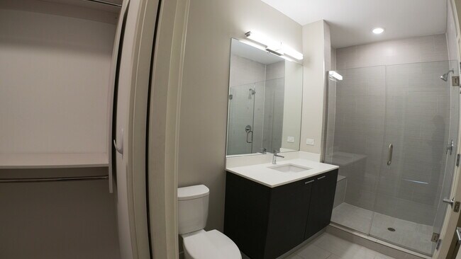 Building Photo - 229 Park Ave