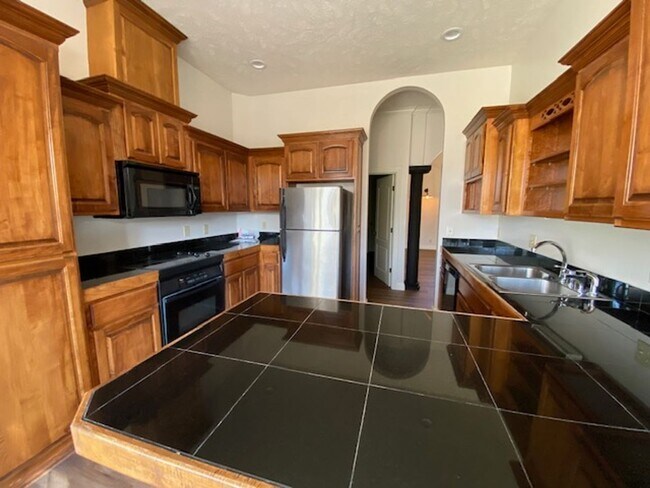Building Photo - COMING SOON!!! GATED - STONE MEADOW SUBDIV...