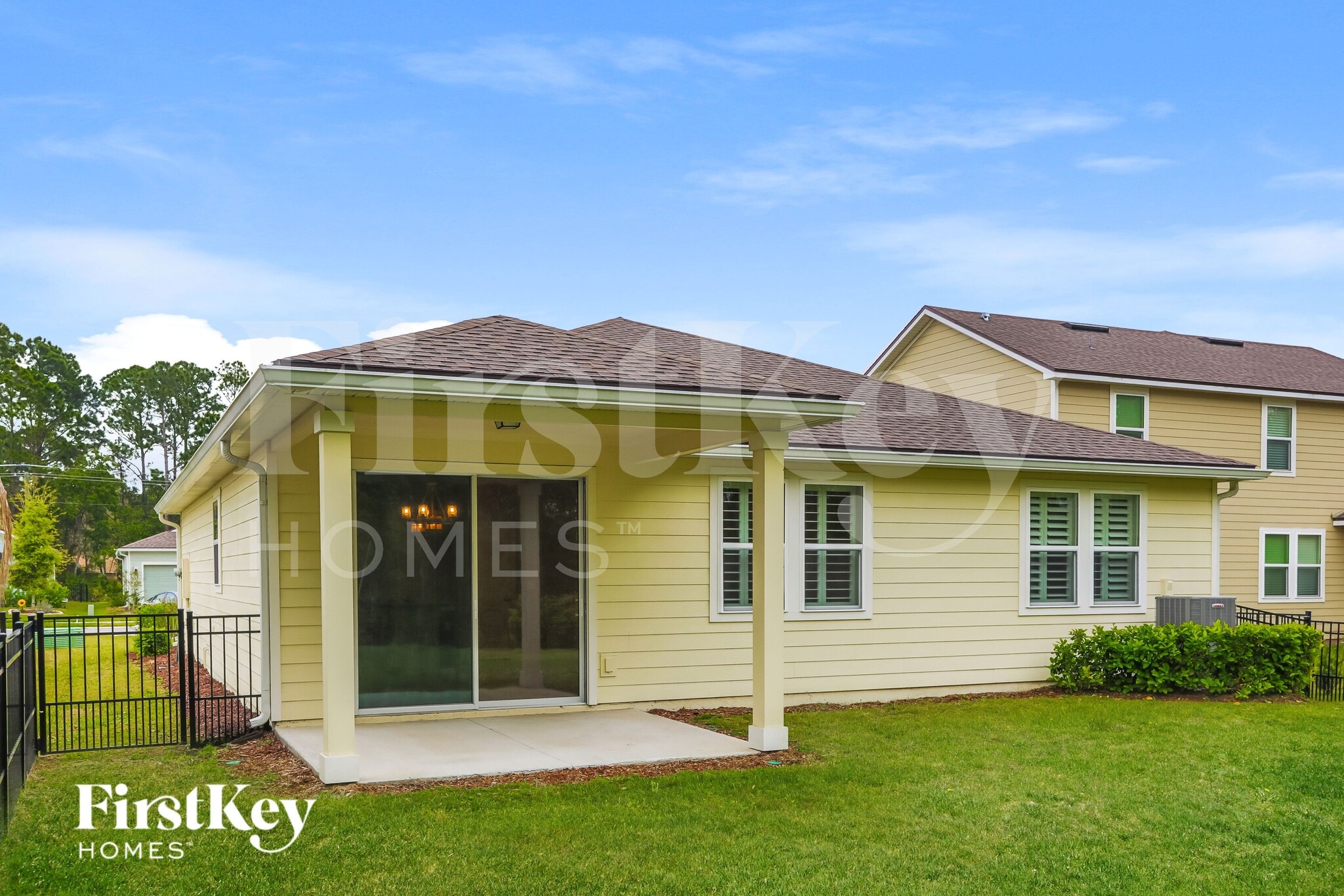 Building Photo - 365 La Mancha Dr