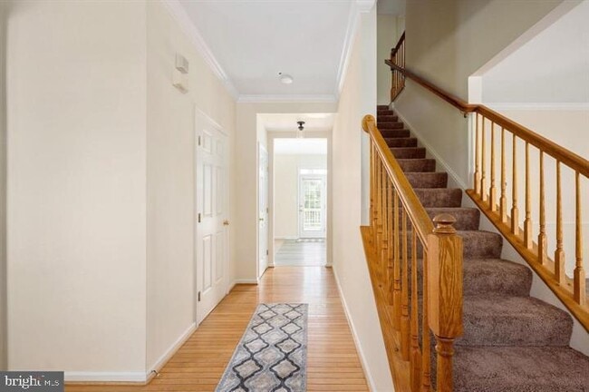 Building Photo - 6 Riggs Rd