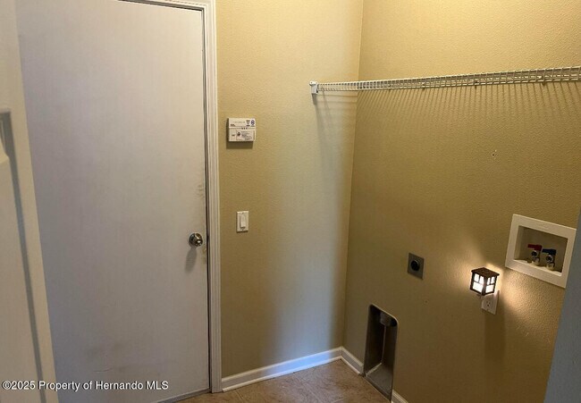 Building Photo - 1079 Purple Flower Ct