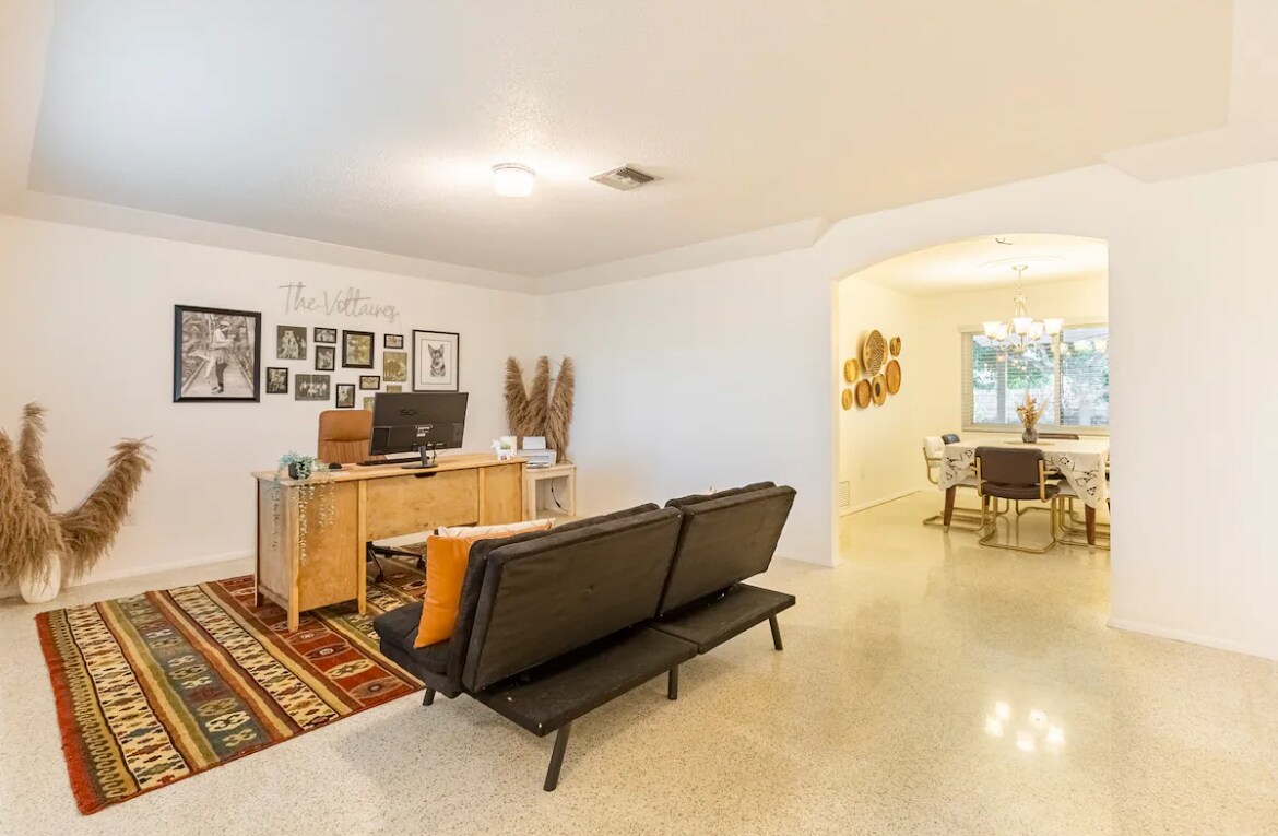 Building Photo - 1447 Caribbean Dr