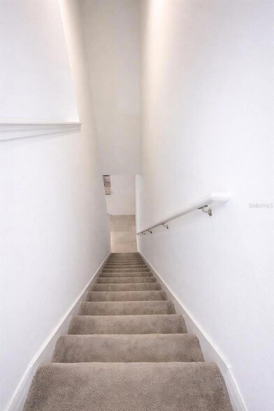 Building Photo - 6090 Shiner St