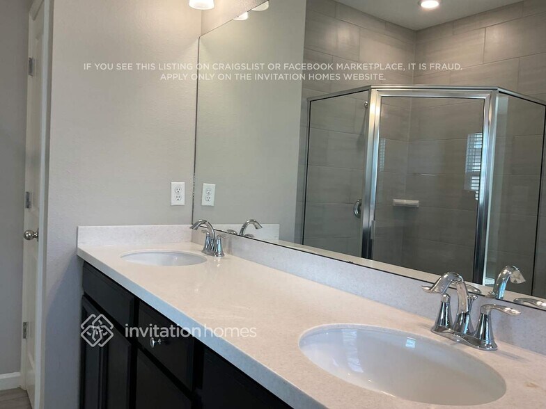 Building Photo - 11293 Oyster Creek Rd