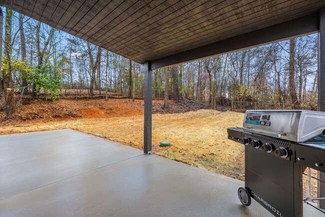 Building Photo - 3935 Wrights Ferry Rd