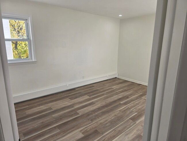 Building Photo - 157 Neptune Ave