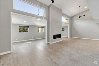 Building Photo - 2204 Plaza De La Candela