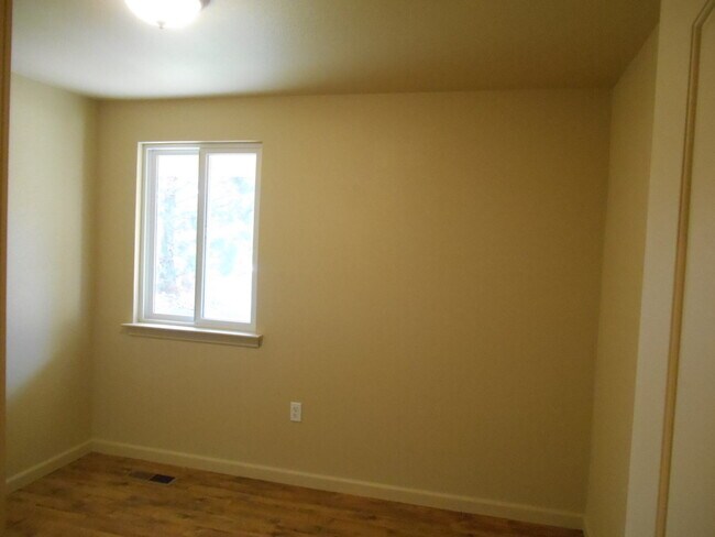 Building Photo - South Reno: Three Bedroom Home w/ RV Parking
