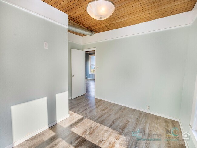 Building Photo - 3088 Felder rubs