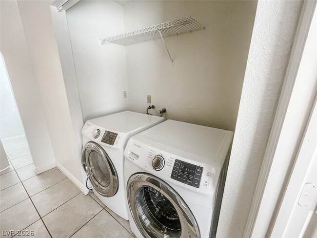 Building Photo - 7038 Hillcroft Way