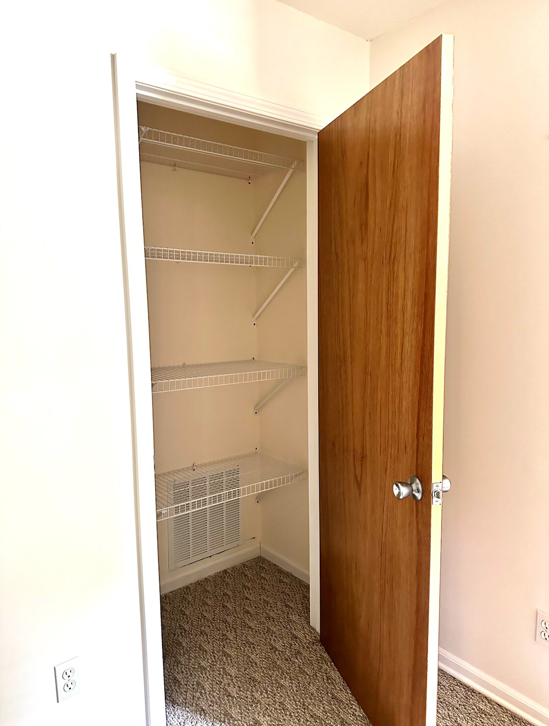 Building Photo - 1119 W 8th St