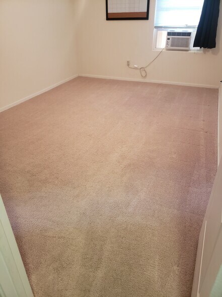 Bedroom #1 - 2907 Plover St