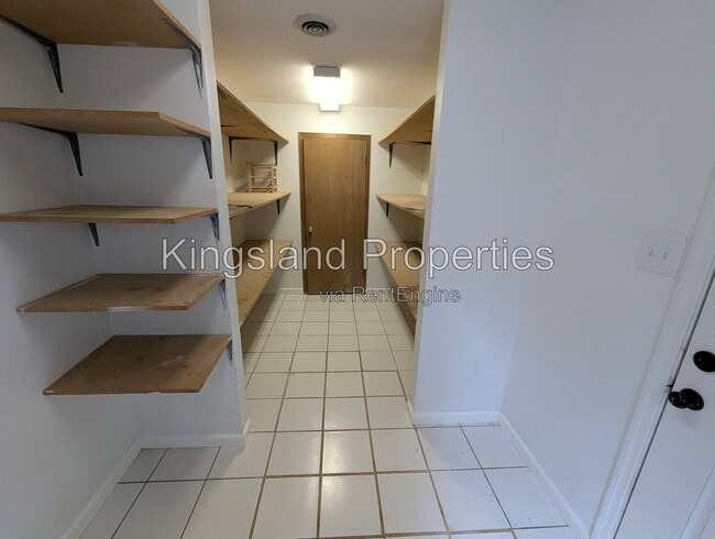 Building Photo - 4101 Koeln Ave