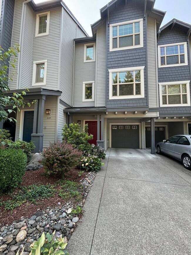 Building Photo - 5cart01