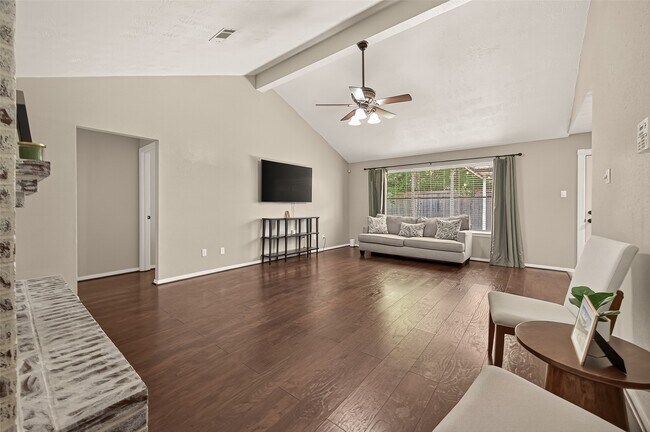 Building Photo - 1407 Somercotes Ln